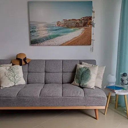 Klementina Apartment *